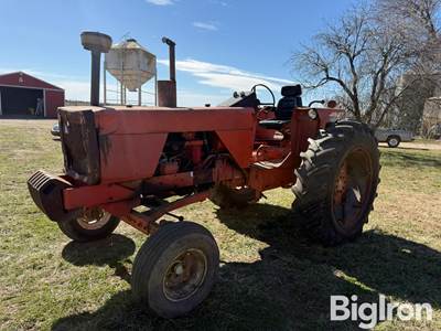 Allis-Chalmers 185 2WD Tractor