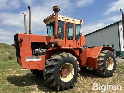 1975 Allis Chalmers 440 4WD Tractor