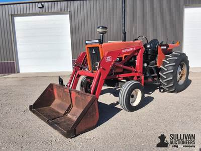 1981 Allis-Chalmers 6080 2WD Tractor