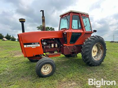 1976 Allis-Chalmers 7000 2WD Tractor