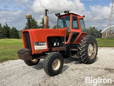 1978 Allis-Chalmers 7020 2WD Tractor