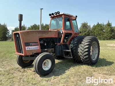 1981 Allis-Chalmers 7060 2WD Tractor