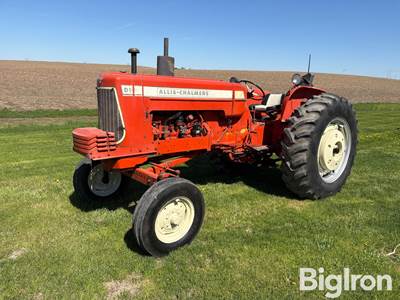 1963 Allis-Chalmers D19 2WD Tractor