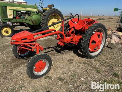 1949 Allis-Chalmers G 2WD Tractor w/Plow