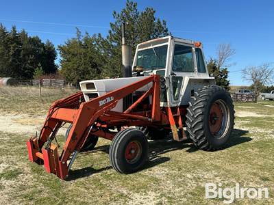 1974 Case 1070 2WD Tractor w/Loader