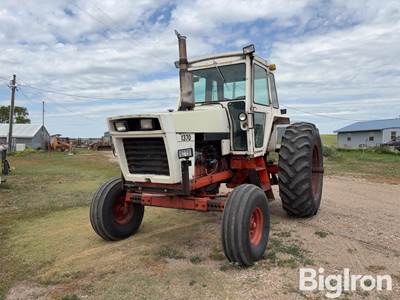 1975 Case 1370 2WD Tractor