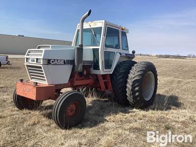 1978 Case 2390 2WD tractor