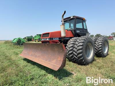Case 4694 4WD Tactor w/Dozer Blade