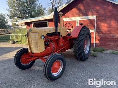 1957 Case 600 2WD Tractor