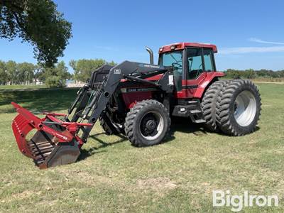 1991 Case 7130 MFWD Tractor w/Loader