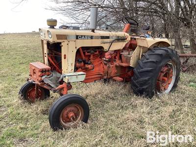 1968 Case 741 Comfort King 2WD Tractor
