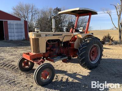 Case 831 2WD Tractor