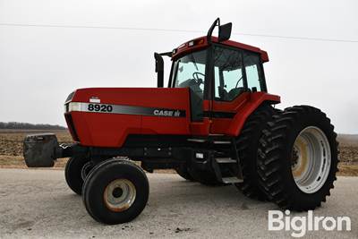 1997 Case 8920 2WD Tractor