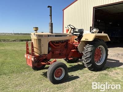1969 Case 932 2WD tractor