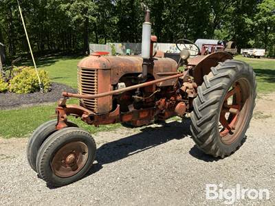 1952 Case DC 2WD Tractor