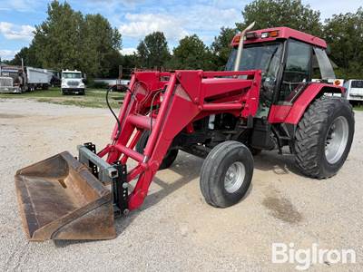 1991 Case IH 5140 2WD Tractor W/Self-Leveling Loader