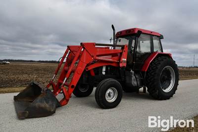 1995 Case IH 5230 2WD Tractor w/ Loader