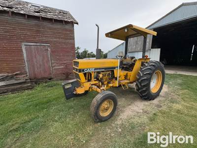 1989 Case IH 585 2WD Tractor