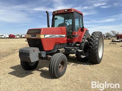 1991 Case IH 7130 Magnum 2WD Tractor