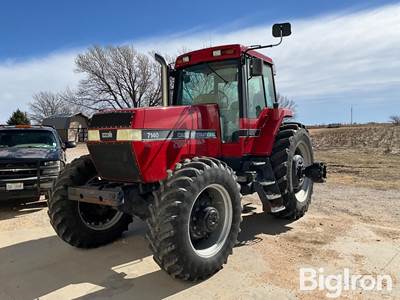 1989 Case IH 7140 MFWD Tractor