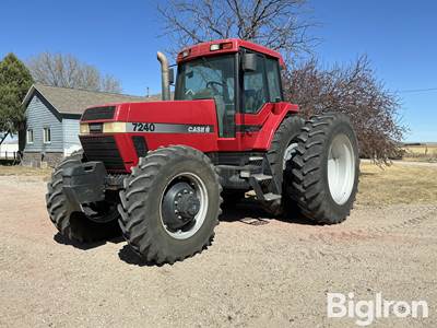 1995 Case IH 7240 Magnum MFWD Tractor w/Duals