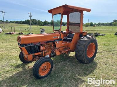 1987 Case IH 885 2WD Tractor
