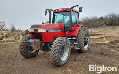 1997 Case IH 8910 MFWD Tractor