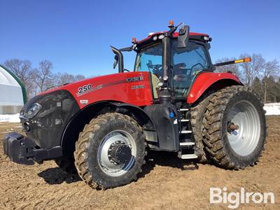 2022 Case IH Magnum 250 MFWD Tractor