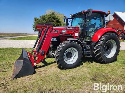 2013 Case IH Maxxum 110 MFWD Tractor w/ L745 Loader