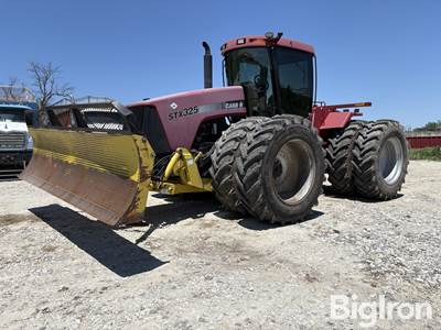 2008 Case IH STX325 4WD Tractor w/Degelman Blade
