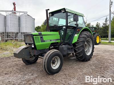 1990 Deutz-Allis 7085 2WD Tractor