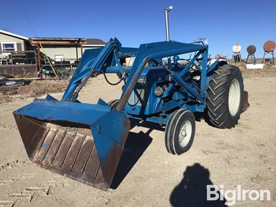 Fordson Major 2WD Tractor w/Loader & Shredder