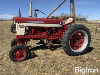 1960 Farmall 460 Diesel 2WD Tractor