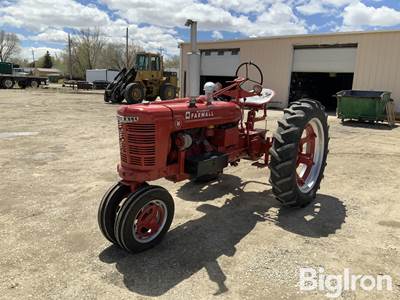 1952 Farmall H 2WD Tractor