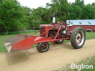 1944 Farmall M 2WD Tractor