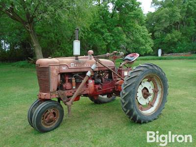 1941 Farmall M 2WD Tractor