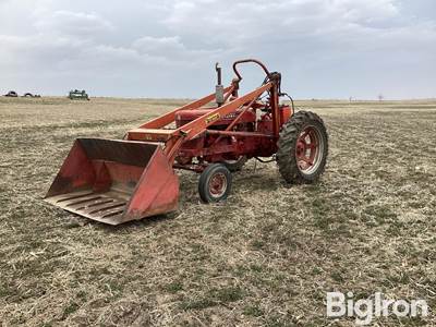 Farmall Super M 2WD Tractor w/ Loader