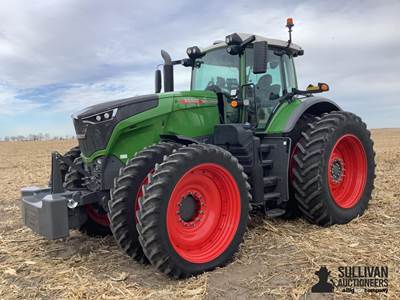 2021 Fendt 1038 Vario MFWD Tractor