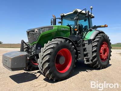 2018 Fendt 1050 Vario MFWD Tractor