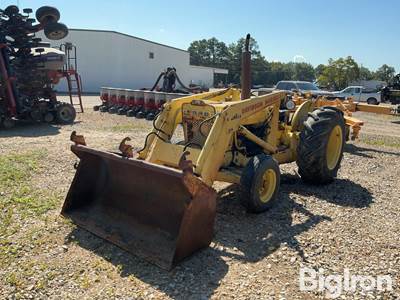 Ford 4500 2WD Tractor w/Loader