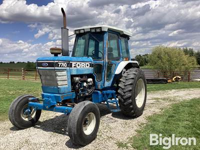 1990 Ford 7710 2WD Tractor
