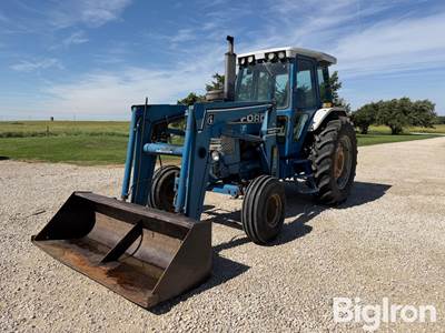 1988 Ford 7710 2WD Tractor w/Loader