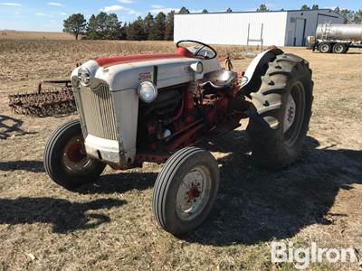 Ford 800 2WD Tractor & Dearborn Attachments