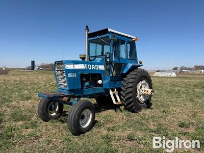 1976 Ford 8600 - GC115M 2WD Tractor