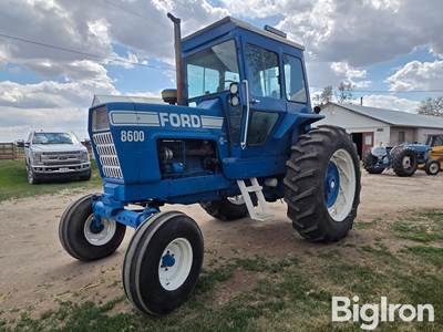 1973 Ford 8600 2WD Tractor