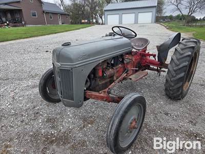 1950 Ford 8N 2WD Tractor