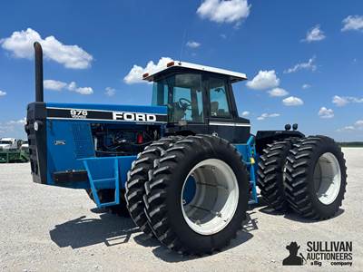 Ford 976 4WD Tractor