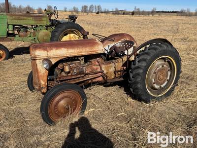 1940 Ford 9N 2WD Tractor