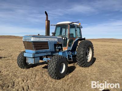 1979 Ford TW-30 2WD Tractor
