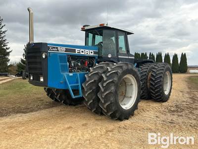 1990 Ford Versatile 946 Turbo 4WD Tractor